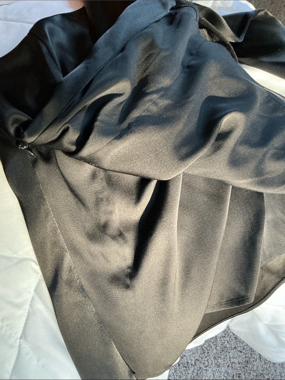 St. John One-Shoulder Ruffle Top - Picture 5 of 7